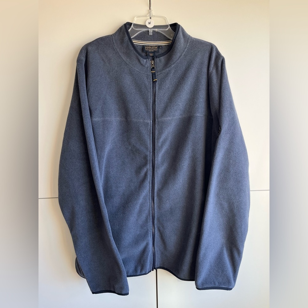 Pendleton. Men's Blue Fleece Zip-Up Sweatshirt. Size XL